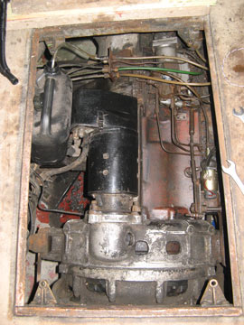 AEC Swift AH505 engine &copy; J.Wilkins