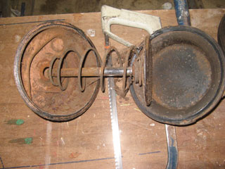 AEC Swift brake chambers &copy; J.Wilkins