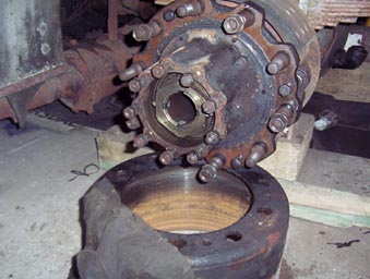 AEC Swift rear wheel hub &copy; J.Wilkins
